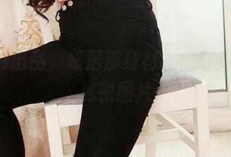 3Agirl出品，邻居那身材，全套月光下的秘密图片