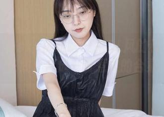 BoBoSocks袜啵啵 – 把OL风的稚予放在在线，合成一份惹火的合集