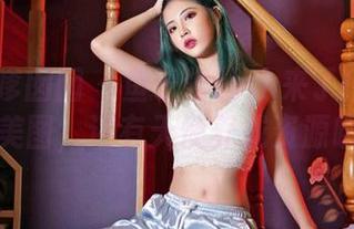 Feilin嗲囡囡 – 鱼子酱fish来了！不只是美图，还有天使养成资源哦