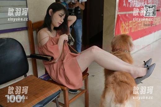 IESS异思趣向 - 爱我就摩擦，晶晶在按摩椅的黑丝造型中美图一箩筐。