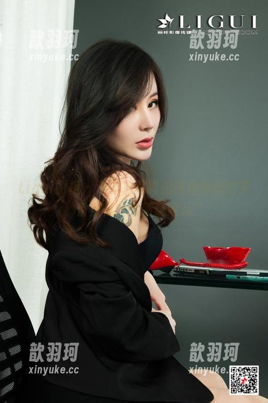 Ligui丽柜 - 洋洋把写真拍得像编织的梦，香茧是什么新玩意儿？