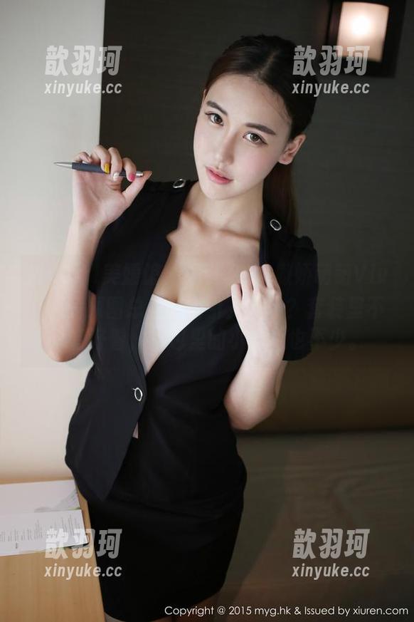 MyGirl美媛馆 - 凭什么K8傲娇萌萌Vivian的原图总是那么引人注目？套装里不只有好看，图包里的小心机也不少。