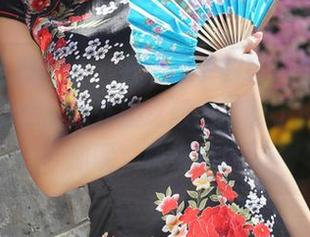 MyGirl美媛馆 – 看糯美子的粉色写真，真心百无聊赖，意外被这颜色拯救了！原图在那呢，快来瞧！
