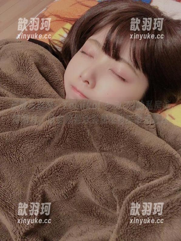 暴露与遮掩：Tomiko(とみこ)的私房泳装图片，谁会想到泳装居然也能带点哲理！