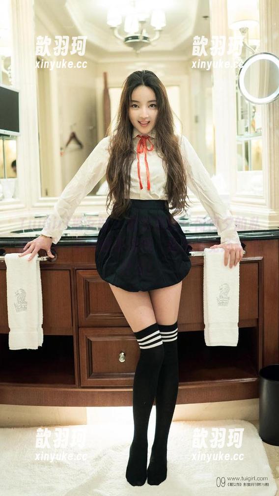 TuiGirl推女郎 - 前方高能！何何夕的私拍套图，剧情线条流畅，但总感觉还缺点什么！