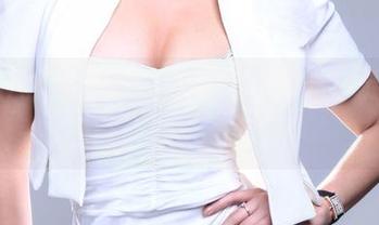 TuiGirl推女郎 – 谁能抵挡得住？走，下载陆瓷的天台作品！