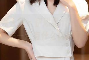 Xiuren秀人网 – 伊思思niko双人全套，原图还原——还有什么值得纠结的呢？