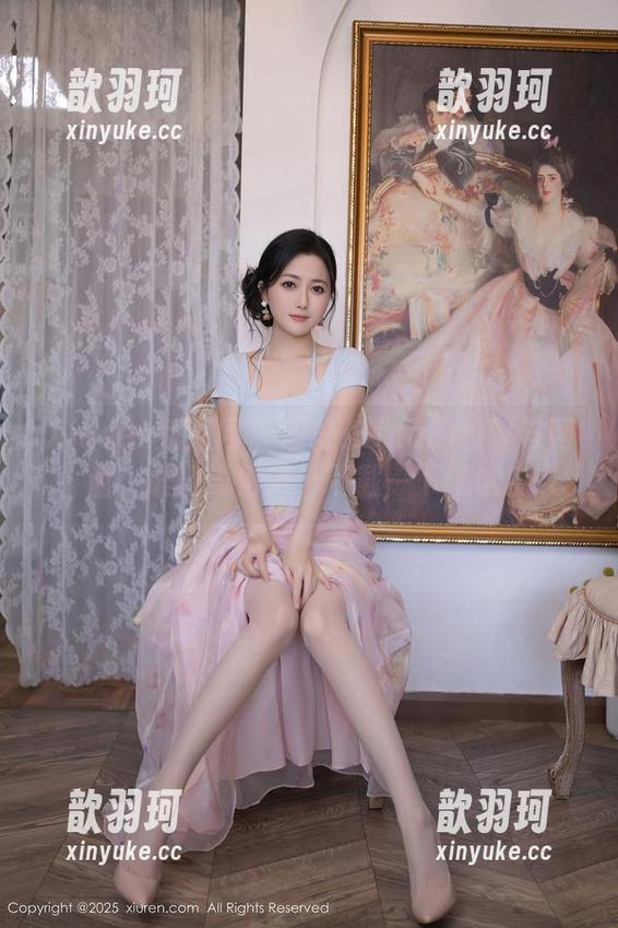 Xiuren秀人网-双笙Alina Xiuren秀人网 - 双笙Alina的校服与网盘:谁能说得清,下载一下试试?