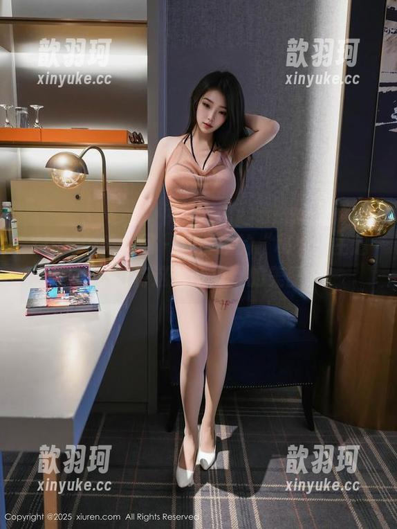 Xiuren秀人网 - 周慕汐的“秘书”主题，竟然有这么多免费的美图！