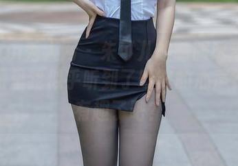 Xiuren秀人网 – 朱可儿的制服诱惑全集，原图里我似乎听到了叮咚的心声？也太有趣了吧？