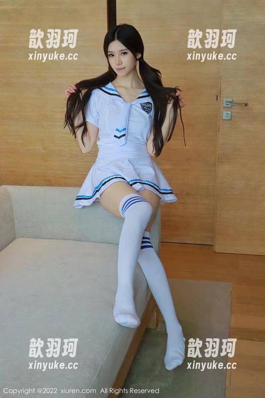Xiuren秀人网 - 那泳池里的猫咪巨臀妹妹，靠谱吗？无圣光套图求鉴！