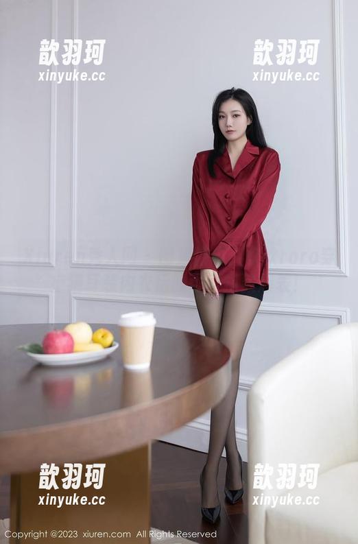 Xiuren秀人网-软软roro Xiuren秀人网 - 图集特辑:软软roro穿上猫耳装内衣后的可爱指数爆表!