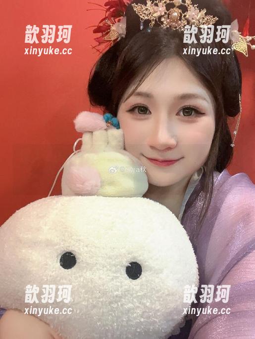Zyra秋 深入Zyra秋女孩资源,算了,其实我就是被美貌吸引了,实话实说。