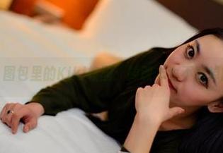 pans – 图包里的Kiki校园：掉课本也不能掉的姿态！