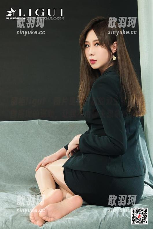 丽柜ligui - 图片里有甜甜的双生花，原图展现的深吻，让我不由自主想象她的表情！