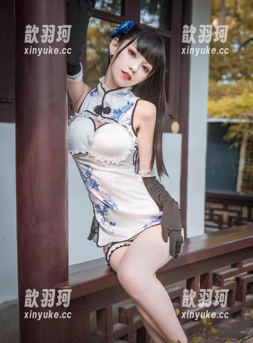 你的负卿 顶级露背女仆cos,心甘情愿追随你的负卿这股风潮。