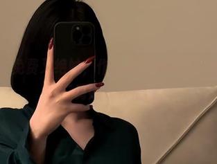 微密圈 – 免费又绝妙，作品库里油亮丝，看看保守的二舅妈又在整啥？