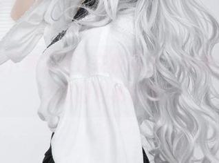 看，在下萝莉控ii在校服里，校服和写真之间的神秘默契。