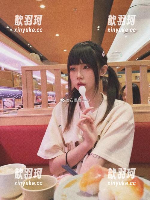 豹纹图集：安曜曜，这颜色把我带到了什么地方？