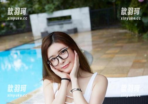 尤物馆-兔子Nina 尤物馆 - 突然想问,兔子Nina的私拍合集甜心,谁给的这么高的颜值?