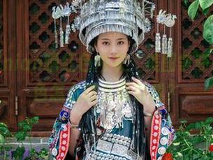 年年Nnian晒红色内衣：美图争夺战，红色怎么这么吸引我？