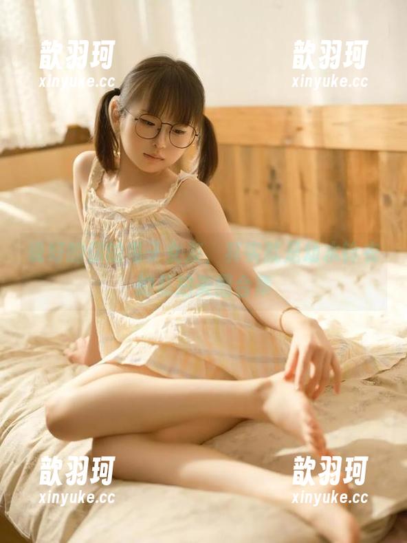 说好的你的电子女友，其实就是幼水铃衣的私拍美图合集