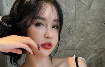 微密圈 – 张鑫baby与白姐姐，各种韵味的美图交织成篇！