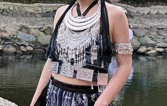 下次婚礼请务必邀请御子Yumiko过来，婚纱作品得有现场助攻才行！