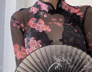抖娘利世的私拍：12月的微密圈，图包就像一颗白色小心愿！