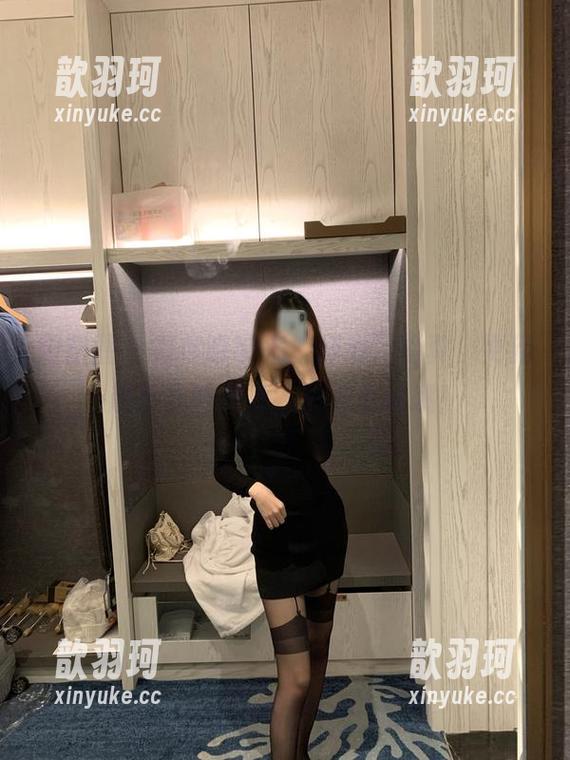 微密圈 - 有你喵带来“甜心”写真，更新超乎你的想象，别太感动哦！