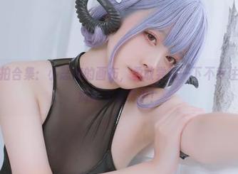 朝雾爱私拍合集：小恶魔的画布，勇敢尝试一下不专注的审美？疯狂大逆转中！