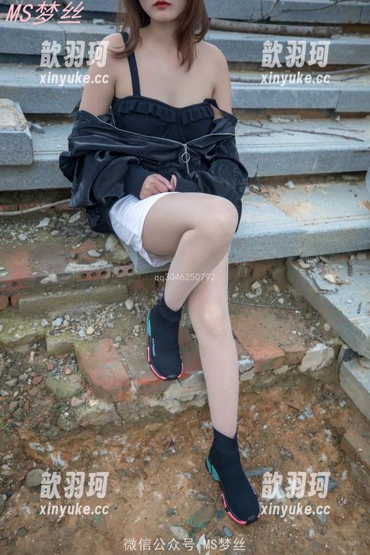 梦丝女神-魏婷婷 梦丝女神 - 从未见过的魏婷婷,快来下载这套御姐图吧,让你眼前一亮!