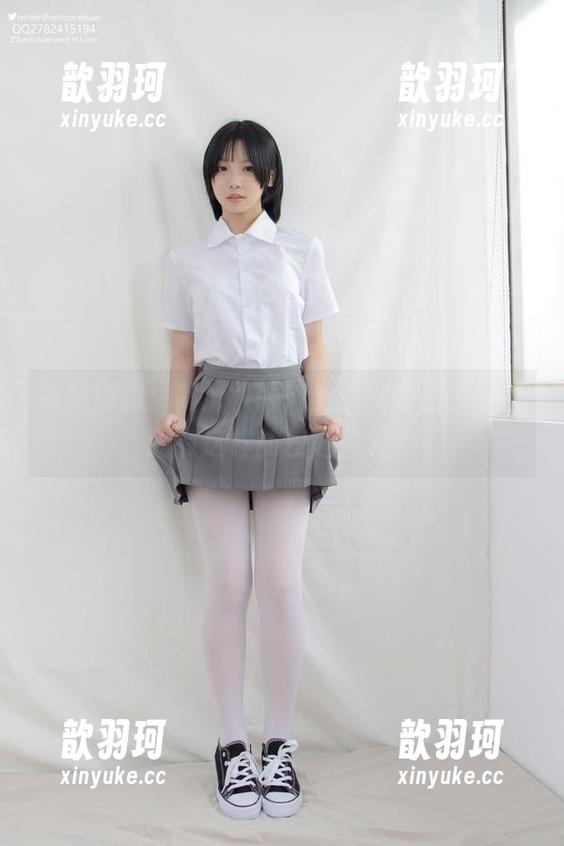 森萝财团 森萝财团:高清校服肉丝少女套图,竟然还有这样的校园风云?