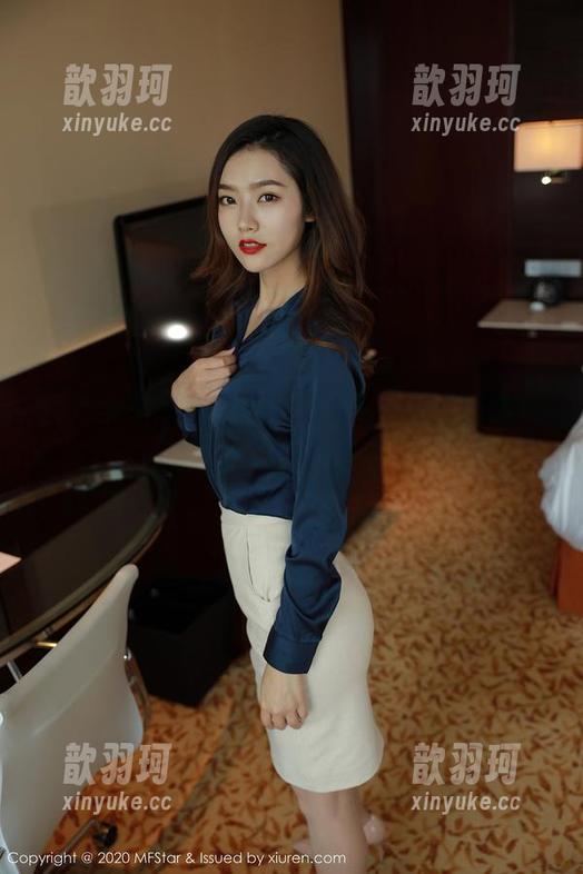 模范学院 - 艾莉Evelyn体操服的日常——嘿！高清图一直在线哦