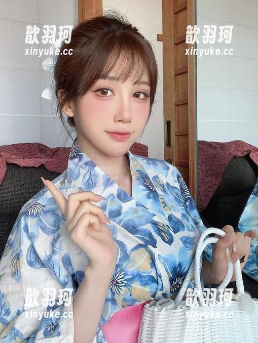 当水淼aqua私拍遇上更衣人偶，三角恋在利兹展开！