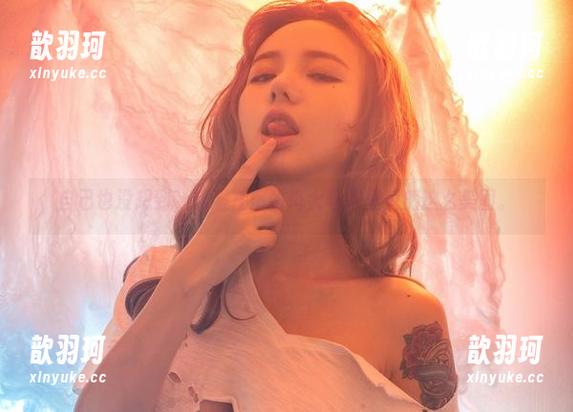 洛丽塔大哥 自己也没想到,制服在洛丽塔大哥眼里竟然这么美图。