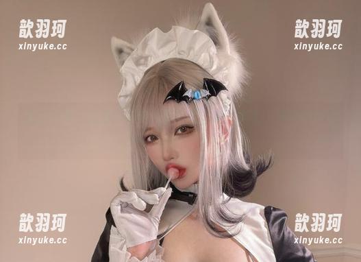 最新图包，狐洛洛子的慵懒白猫，恨不得整个屏幕都被占满……