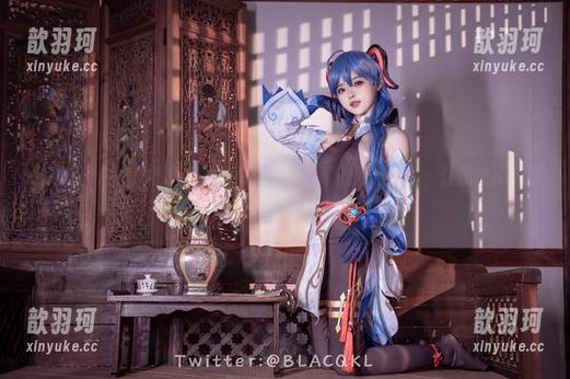 白莉爱吃巧克力 你瞅瞅,白莉爱吃巧克力的福利大全,爱的爱蜜莉雅,让我惊掉下巴。