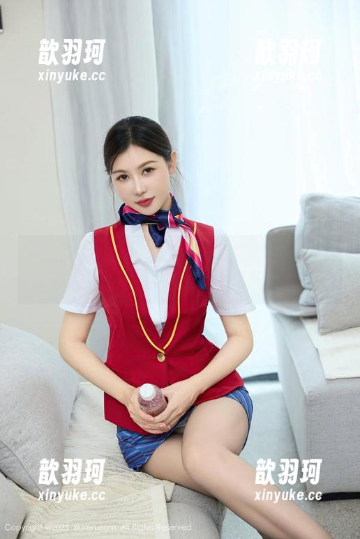 秀人网 - Elise谭晓彤，你的作品让我联想到…是不是还有未解的情节藏着呢？
