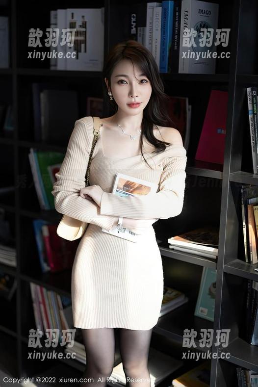 秀人网-Jennifer小若 秀人网 - 双马尾不简单,来看看Jennifer小若原图里的小细节!