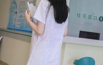 秀人网 – 刘婷婷那张教室写真：怪不得被同学抄作业，壁纸都太吸引注意力了！