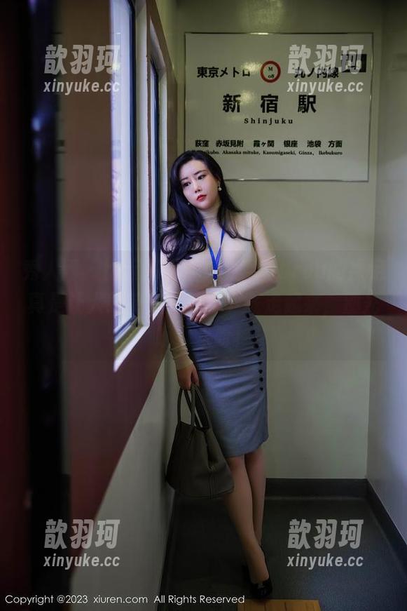 秀人网-媃柔rourou 秀人网 - 比起高跟鞋,媃柔rourou的裸足真是让人眼前一亮美图下载走起来,别光咽口水呀!