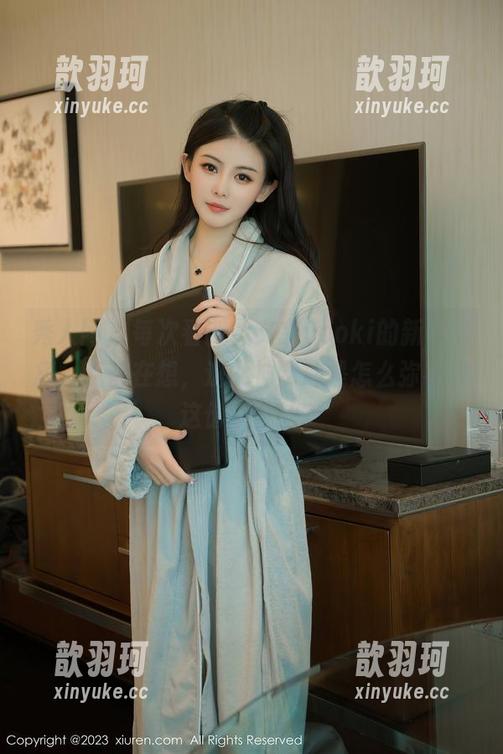 秀人网 - 每次看到林文文yooki的新作品集，我都在想，这女神到底是怎么弥补我这份平凡的？