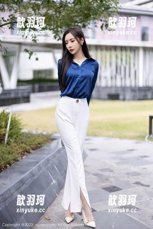 秀人网 - 仔细想想，谁会不想下载甜白酱的泳装写真？你敢说我才不信。