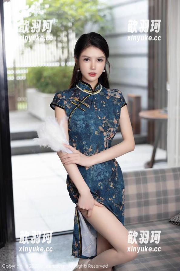 秀人网-静颜宁 秀人网 - 最新写真,静颜宁连体衣化身街头“时尚闯入者”!
