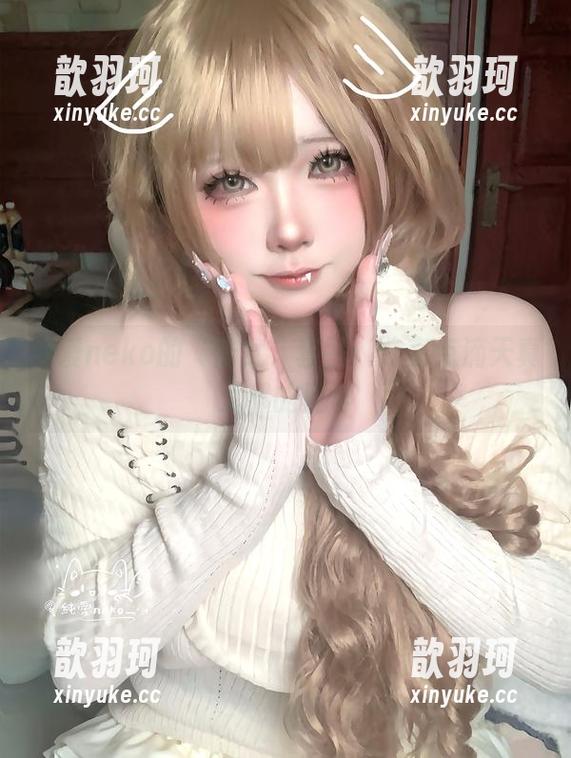 纯爱neko的“修女”套图：分享点滴天真无邪的日常