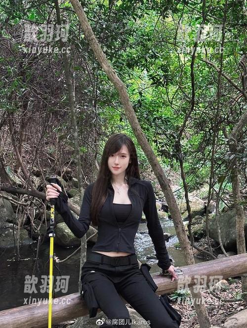 当腐团儿Ikaros遇上空姐，才发现日常出行居然可以如此妖娆的图集！