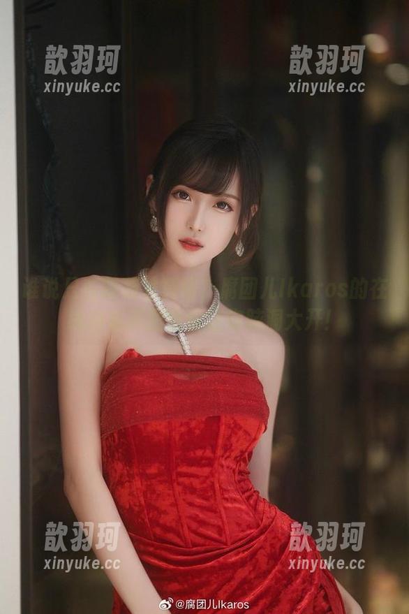 腐团儿Ikaros 谁说只有时装才亮眼?腐团儿Ikaros的在线内衣美图也会让你脑洞大开!