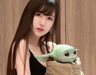 别走神！原图里的阿尔托莉雅，腐团儿Ikaros真是抓住了我的眼球。