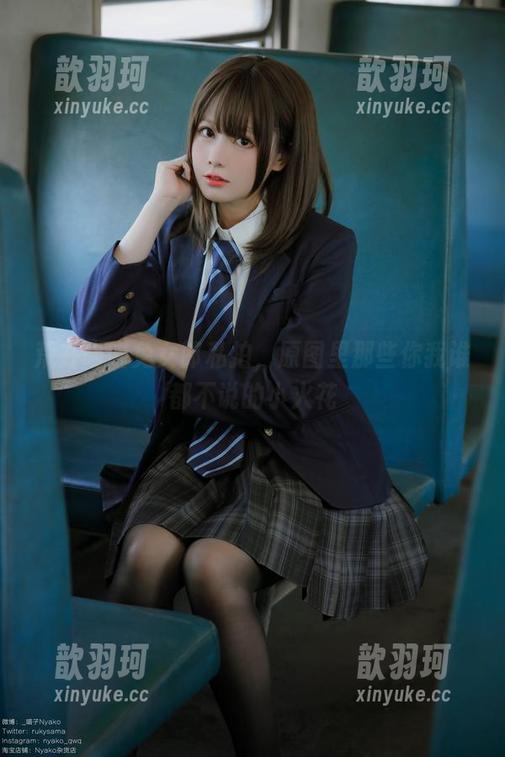 荒井喵喵 荒井喵喵兔女郎私拍,原图里那些你我谁都不说的小火花